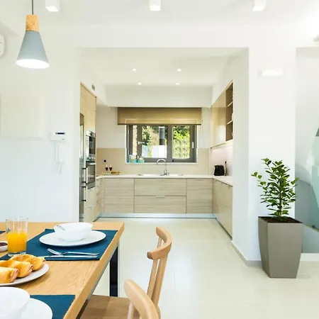 Estel Residences Villa *